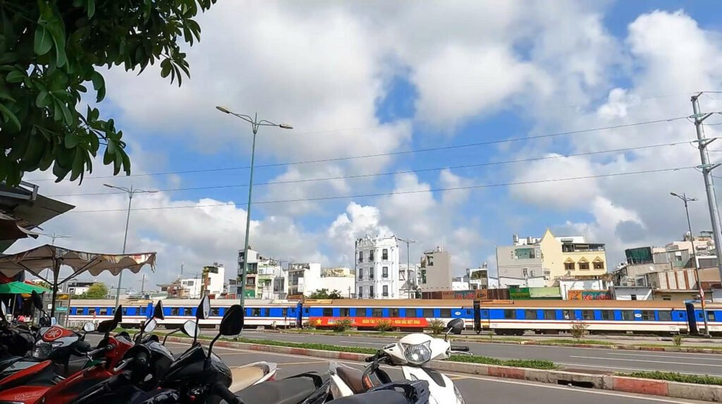 Saigon’s Best Broken Rice Near the Train Tracks