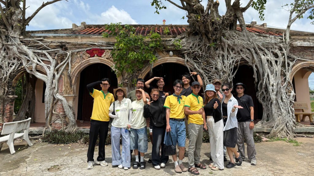 Saigon Taste Tours team