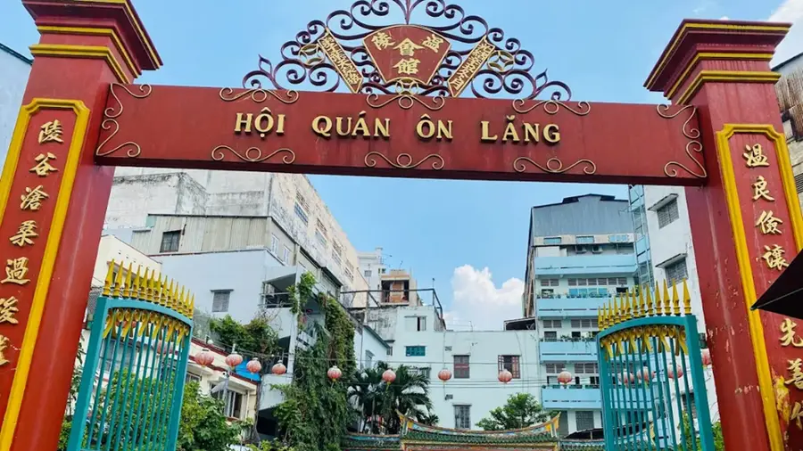 Quan Am Pagoda - Ancient Chinese temple in the heart of Saigon